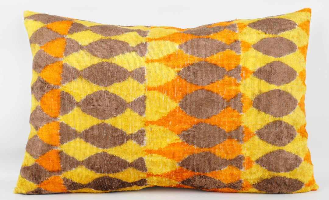 Silk/Velvet Kissenhülle 40x60cm geometrik Retro-Muster gelb-orange-camelbraun