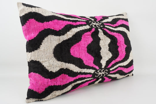 Silk/Velvet Kissenhülle 40x60cm Zebra-Muster pink-black-offwhite