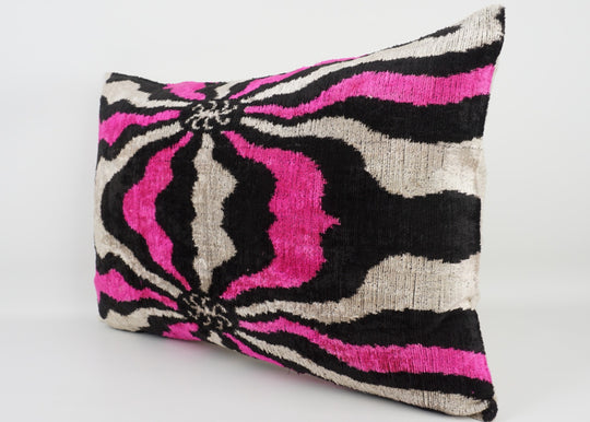 Silk/Velvet Kissenhülle 40x60cm Zebra-Muster pink-black-offwhite