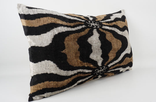 Silk/Velvet Kissenhülle 40x60cm Zebra-Muster coffee-black-offwhite