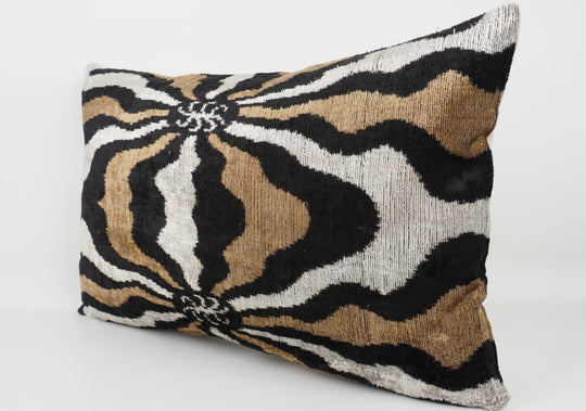 Silk/Velvet Kissenhülle 40x60cm Zebra-Muster coffee-black-offwhite