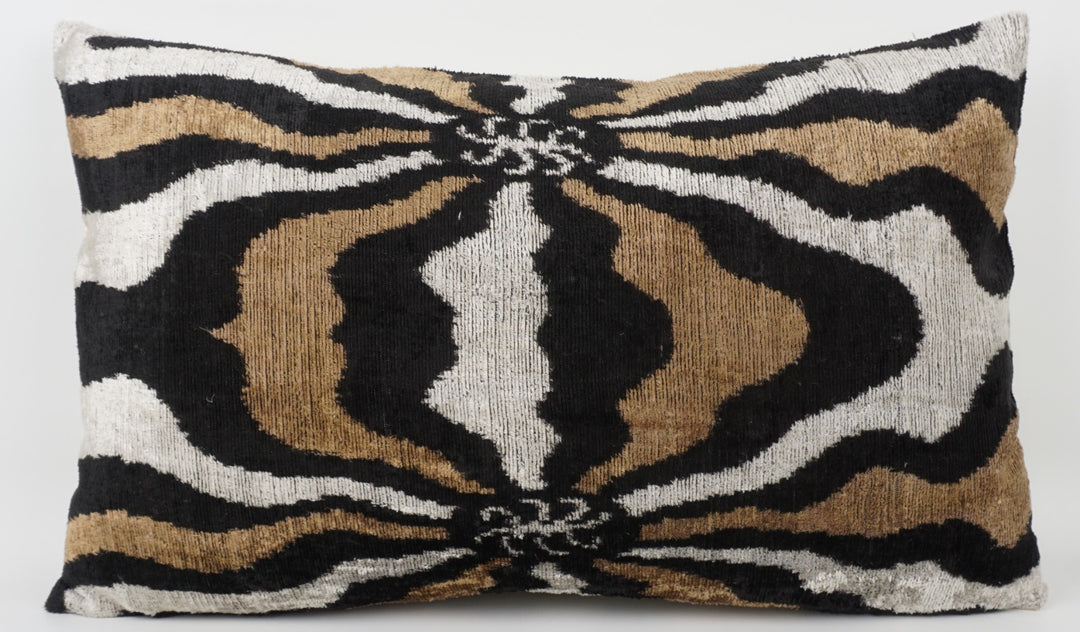 Silk/Velvet Kissenhülle 40x60cm Zebra-Muster coffee-black-offwhite