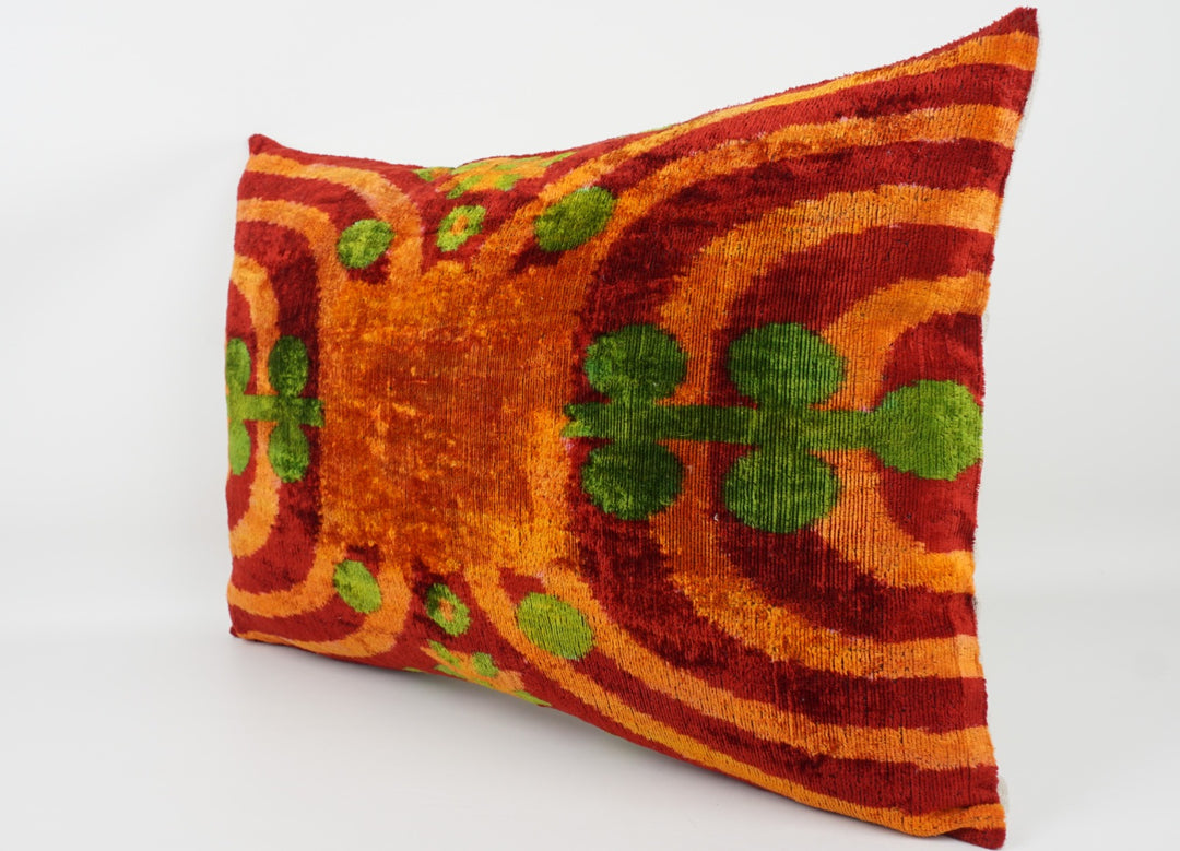 Silk/Velvet Kissenhülle 40x60cm Boho/Ethno Ikat-Muster orange-rot-grün