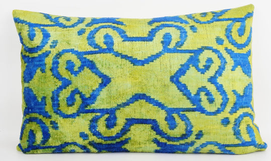 Silk/Velvet Kissenhülle 40x60cm Ornamental-florales Muster limegrün-strongblue