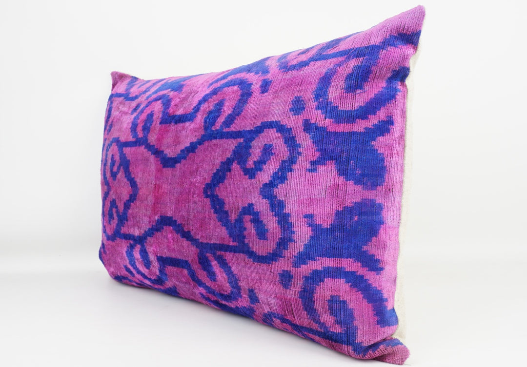 Silk/Velvet Kissenhülle 40x60cm Ornamental-florales Muster Pink-Fuchsia-Violett