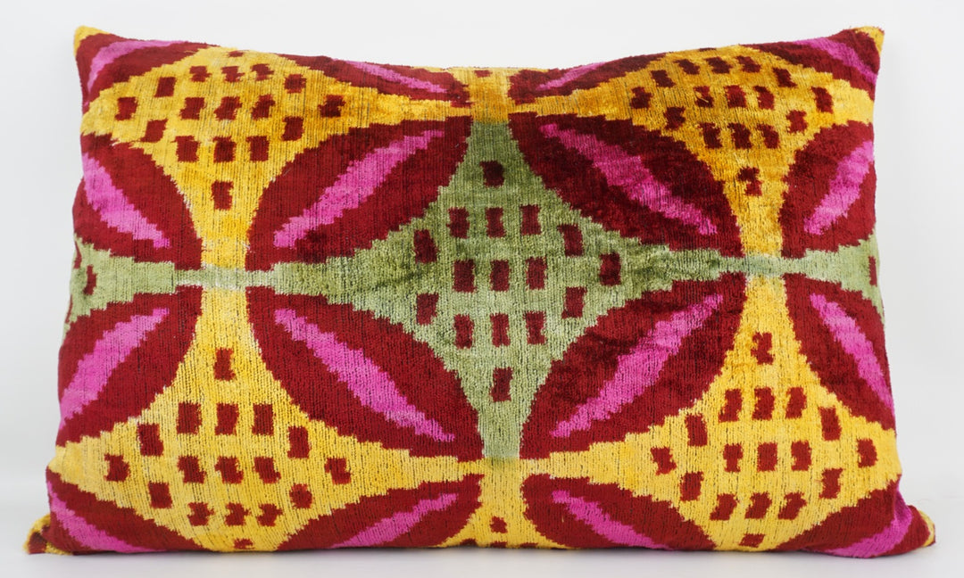 Silk/Velvet Kissenhülle 40x60cm Ornamental-florales Muster pink, rot, gelb, olive 