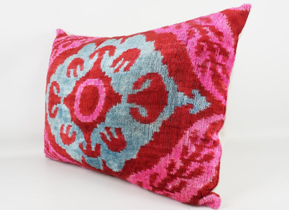 Silk/Velvet Kissenhülle 40x60cm Ornamental-florales Muster pink-fuchsia, rot, blau