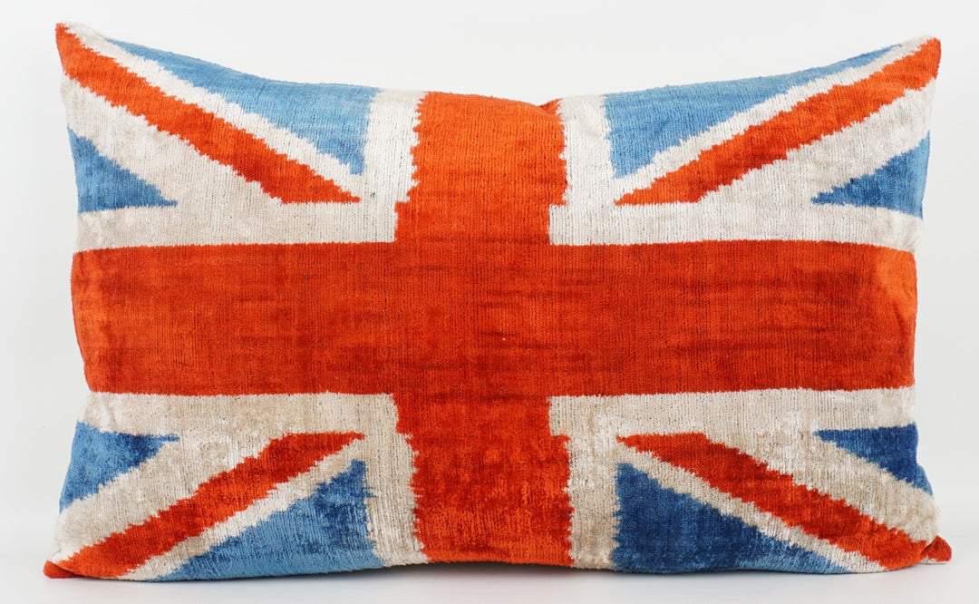 Silk/Velvet Kissenhülle 40×60 cm – Ikatmuster Union Jack