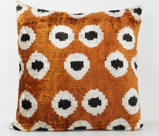 Seidenkissen in 50x50 cm Hellbraun-orange, Offwhite &amp; Schwarz 
