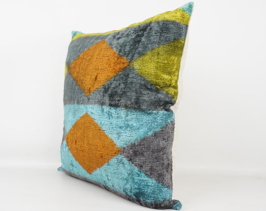 Silk/Velvet Kissenhülle 50×50 cm Raute in hellbraun-aqua, lime-grün und grau