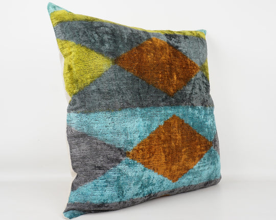 Silk/Velvet Kissenhülle 50×50 cm Raute in hellbraun-aqua, lime-grün und grau