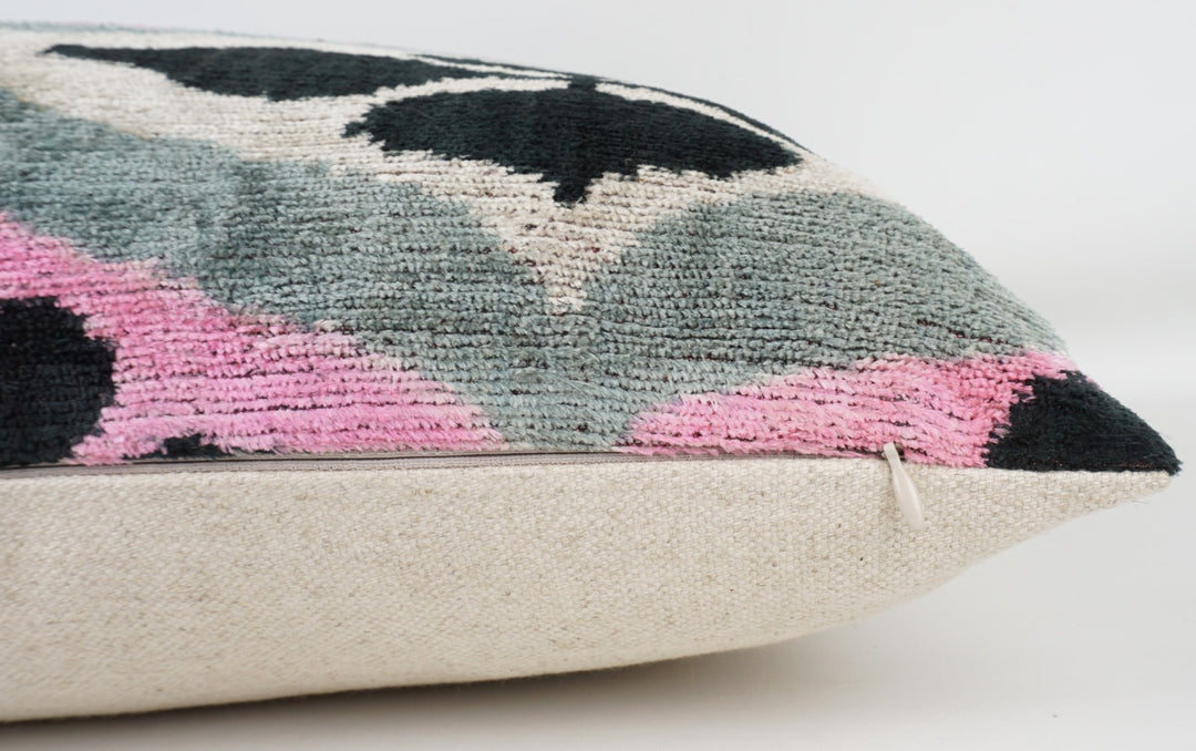Silk/Velvet Kissenhülle 50×50 cm Grafik-Motive in black,offwhite,pink