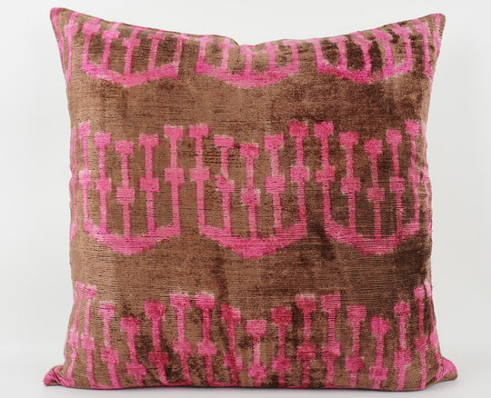 Silk/Velvet Kissenhülle 50x50cm grafisch-abstrakte Linien Hellbraun und Pink