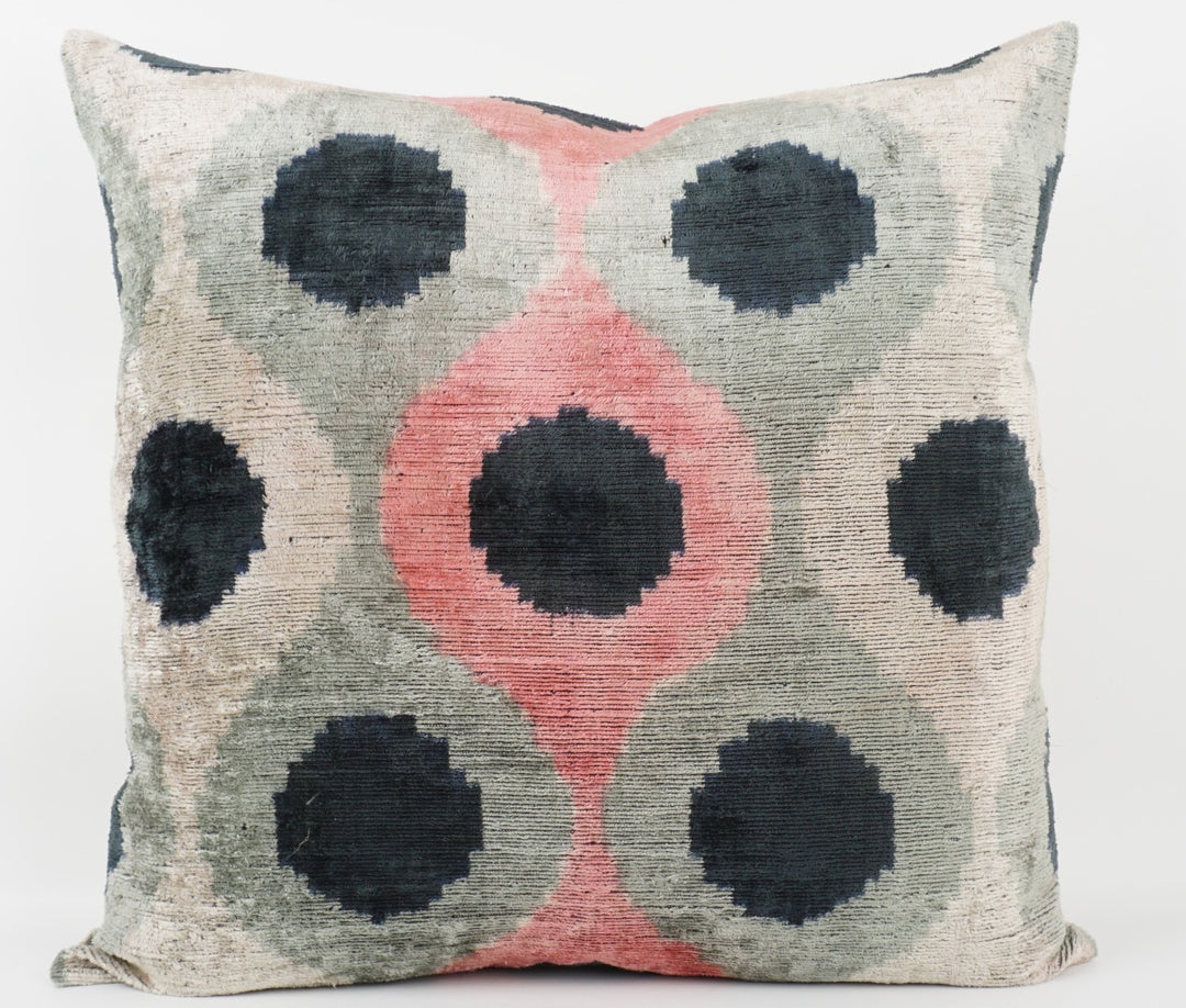 Silk/Velvet Kissenhülle 50x50cm Ikat-Ovale grau,offwhite,rose,black