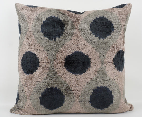 Silk/Velvet Kissenhülle 50x50cm Ikat-Ovale aqua,blau,black