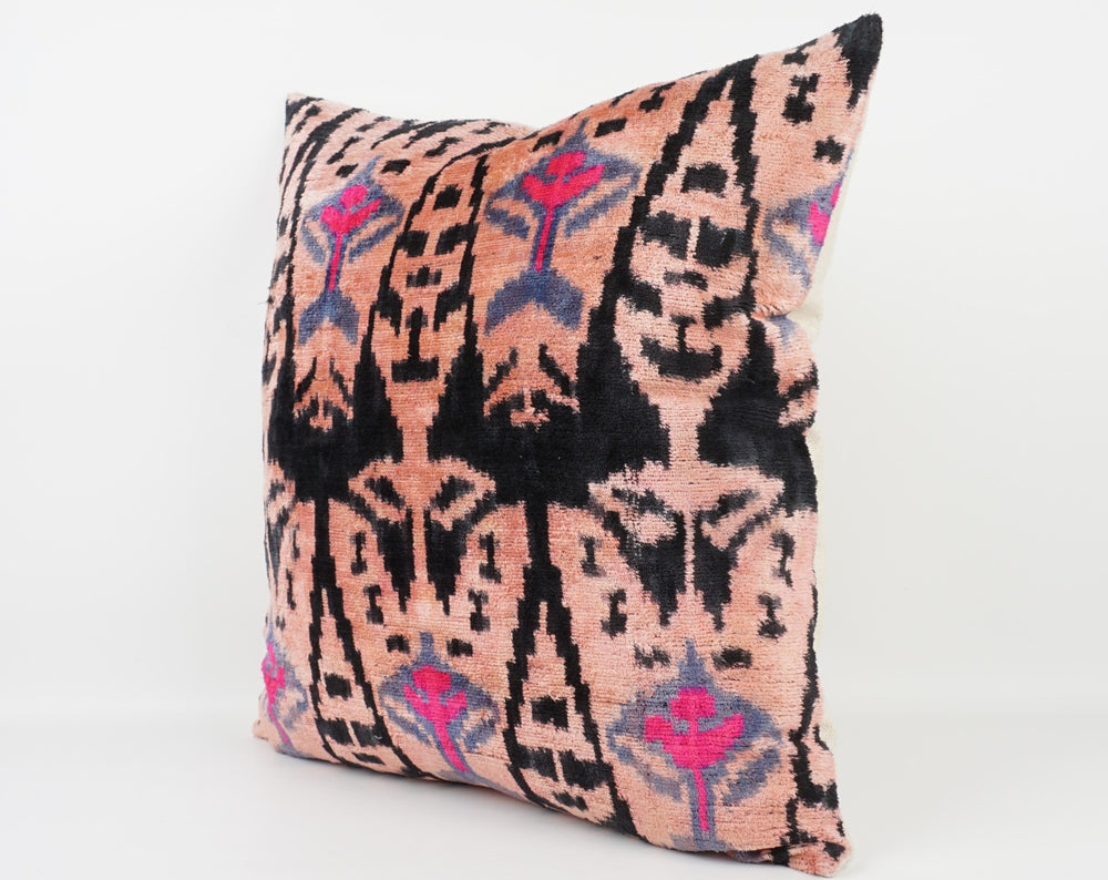 Silk/Velvet Kissenhülle 50x50cm Ikat-Boho-Ethno Muster rosa,pink,blau,offwhite