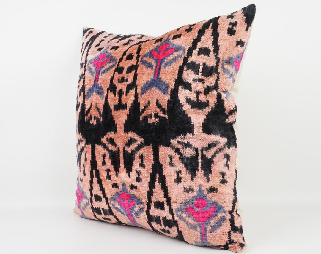 Silk/Velvet Kissenhülle 50x50cm Ikat-Boho-Ethno Muster rosa,pink,blau,offwhite