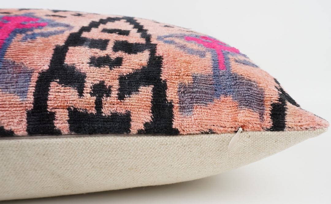 Silk/Velvet Kissenhülle 50x50cm Ikat-Boho-Ethno Muster rosa,pink,blau,offwhite