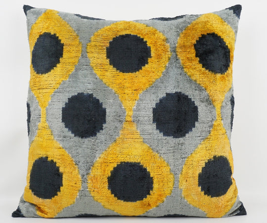 Silk/Velvet Kissenhülle 50x50cm Ikat-Ovale hellgrau,gelb,black