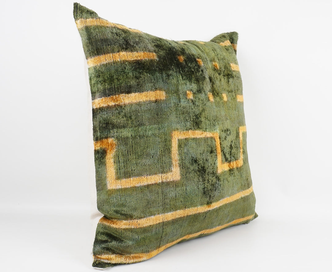 Silk/Velvet Kissenhülle 50x50cm grafisch-abstrakte Linien Olive-Moosgrün-Senfgelb