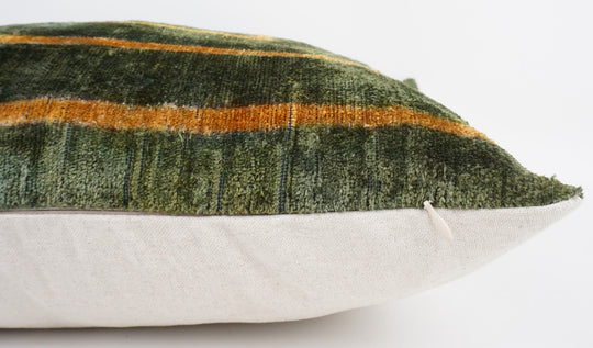 Silk/Velvet Kissenhülle 50x50cm grafisch-abstrakte Linien Olive-Moosgrün-Senfgelb