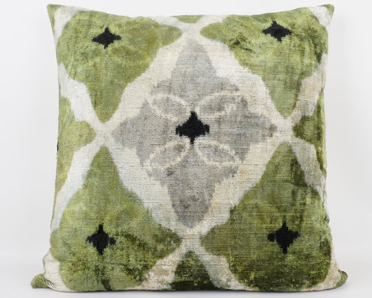 Silk/Velvet Kissenhülle 50x50cm grafisch-abstrakte Linien Hellgrün,Silber,Schwarz,Offwhite
