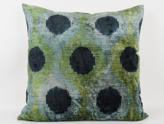 Silk/Velvet Kissenhülle 50x50cm Ikat-Ovale schwarz-grün und aqua