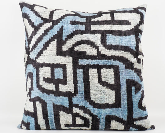 Silk/Velvet Kissenhülle 60x60cm Grafik-Linien blau, offwhite, schwarz