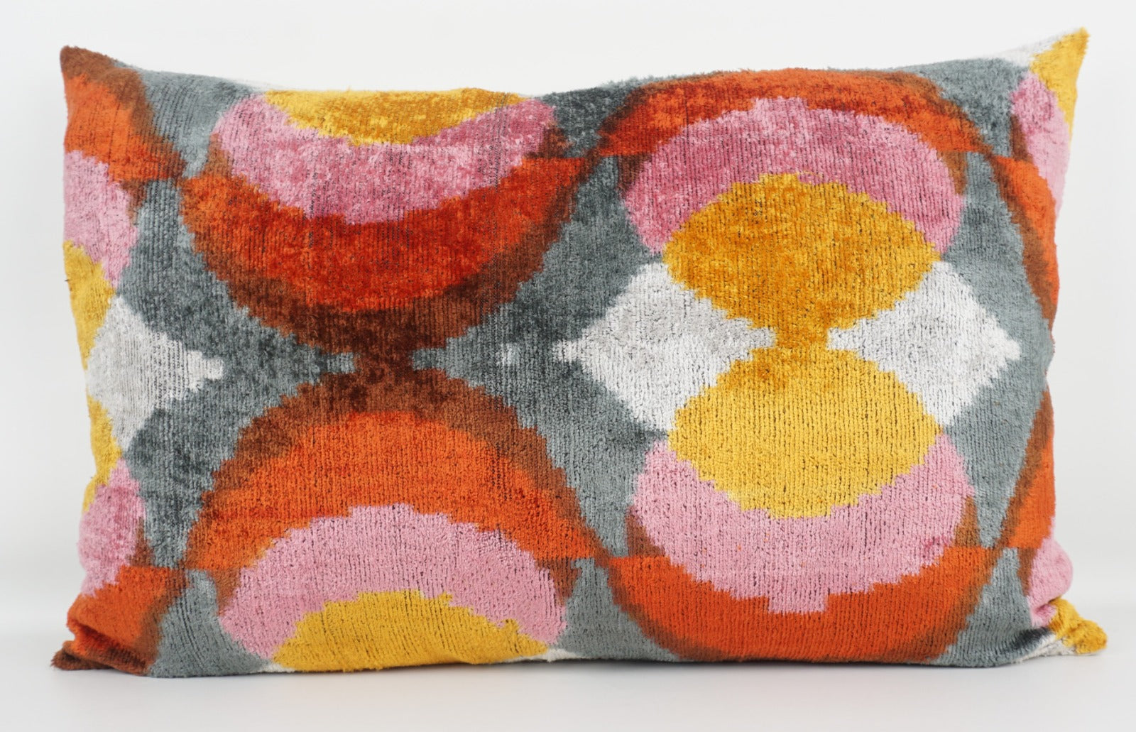 Kissenhülle 40×60 mit Scallop-Muster in Rosé, Gelb und Grau, sanfter Glanz