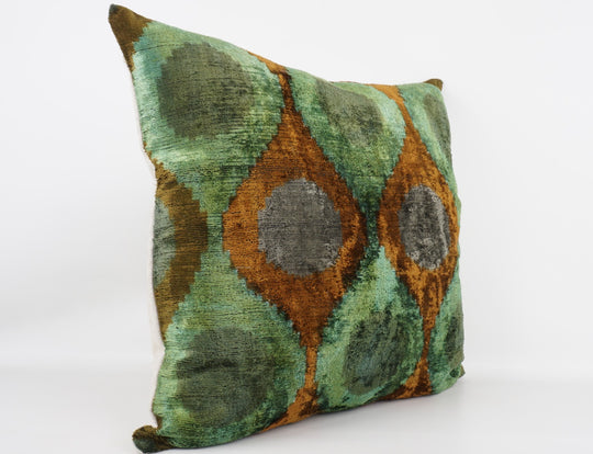 Seidenkissen 50×50 mit Retro-Dots in Mint- und Brauntönen; Vorderseite aus 100 % Seide (Silk-Velvet), Rückseite aus Baumwolle/Leinen.