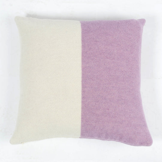 Wollkissen 45x45cm Halb/Halb-Streifen in flieder-offwhite