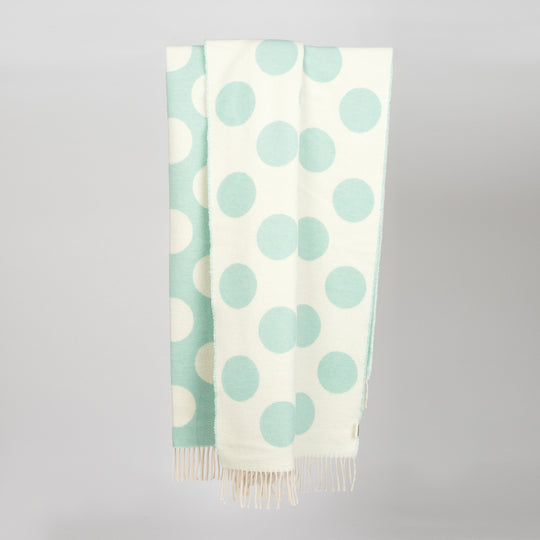 Wolldecke 150x195cm mit Punktemuster in Aqua-Offwhite