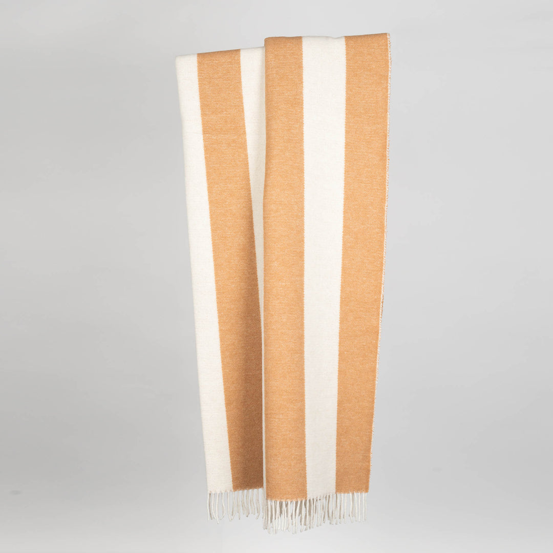 Wolldecke 150x195cm mit Streifenmuster in Cammello-Offwhite