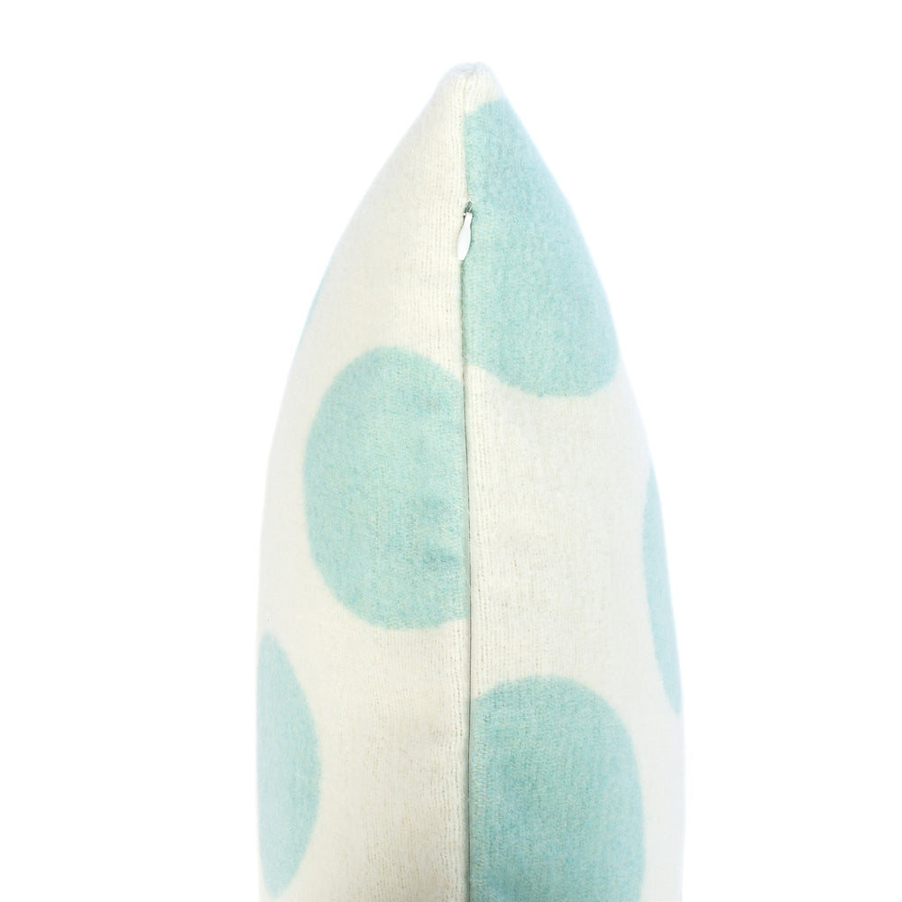 Wollkissen 45x45cm mit Punktmuster in Aqua-Offwhite