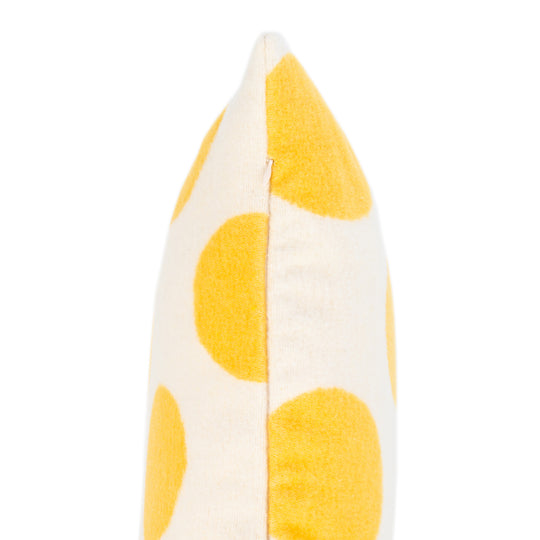 Wollkissen 45x45cm mit Punktmuster in Giallo-Gelb-Offwhite