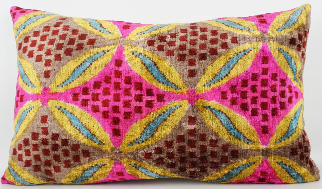 Seidenkissen 40x60cm mit Blüten-Rosette in Taupe-Fuchsia-Gelb-Türkis