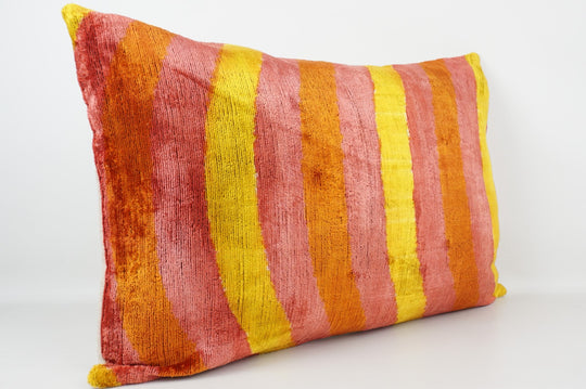 Seidenkissen 40x60cm mit Breitstreifen in Rosé-Gelb-Orange