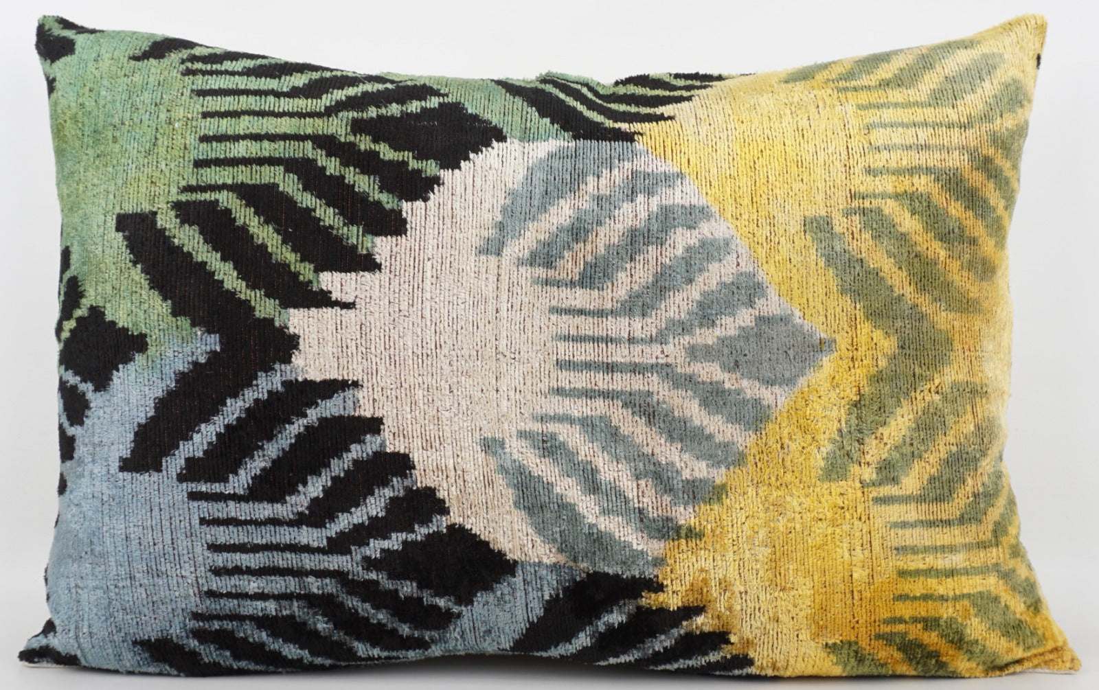 Seidenkissen 40x60cm mit Fächer-Geometrie in Mint-Schwarz-Offwhite-Gelb