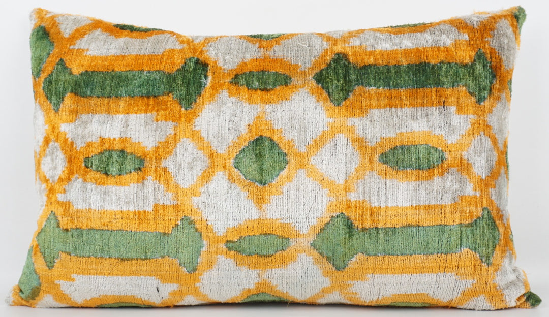 Seidenkissen 40x60cm mit Ikat-Gitter in Offwhite-Gelb-Grün