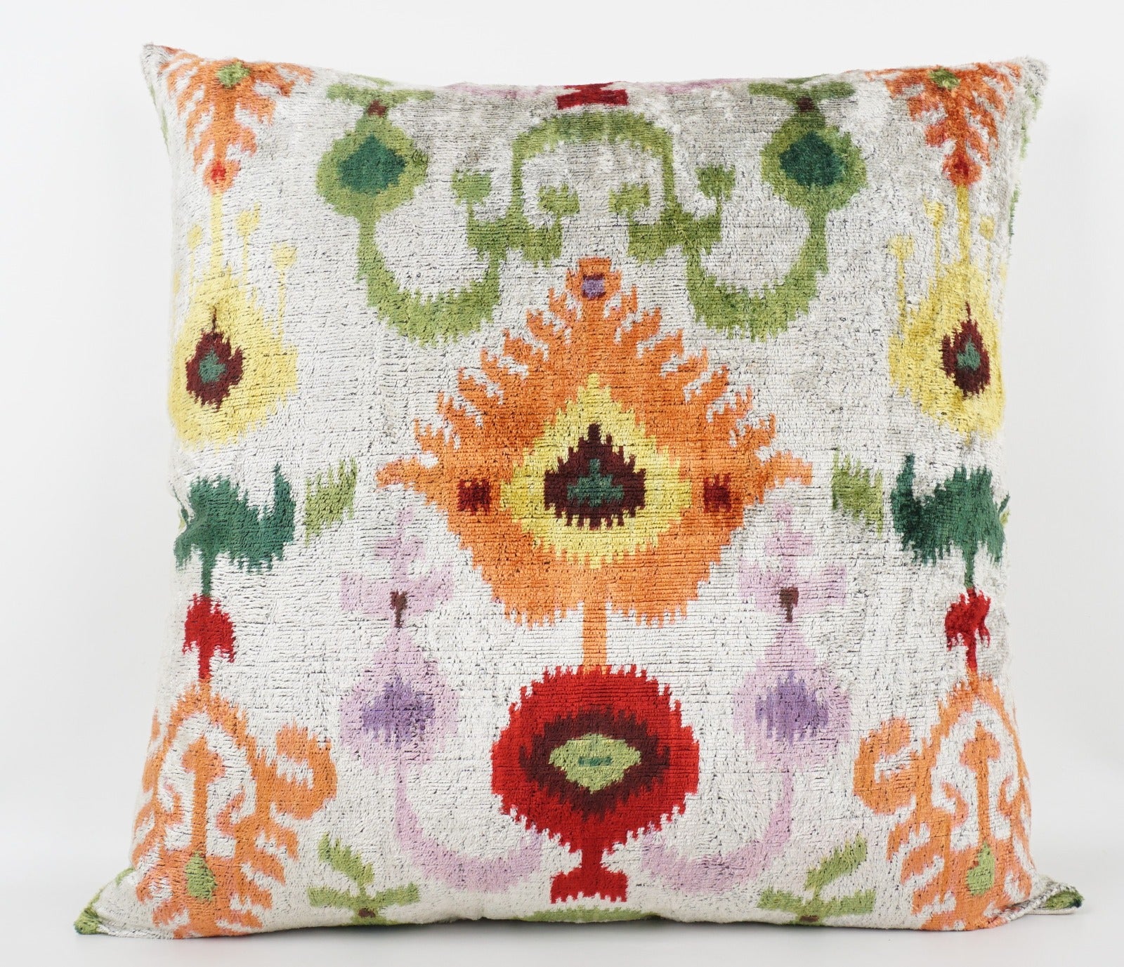 Seidenkissen 50x50 cm mit Ikat-Floralmuster in Multicolor